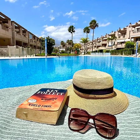 En Playa De La Tejita, El Medano Apartment