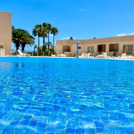 En Playa De La Tejita, El Medano Apartment *