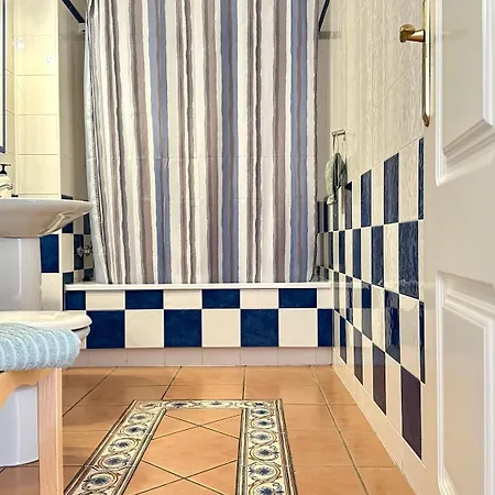 En Playa De La Tejita, El Medano *