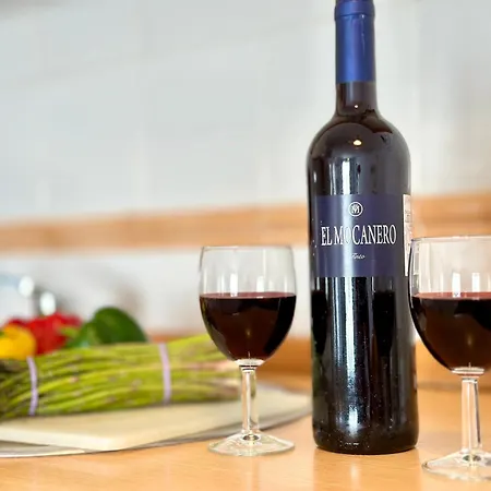 En Playa De La Tejita, El Medano *