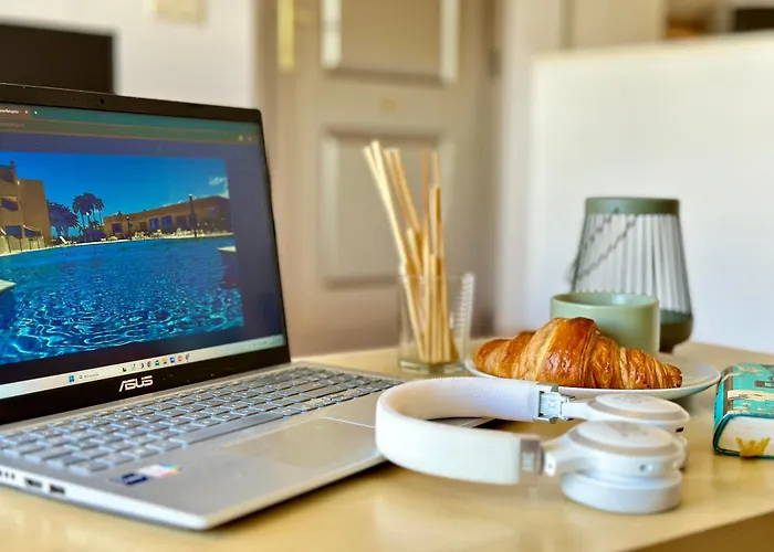 En Playa De La Tejita, El Medano